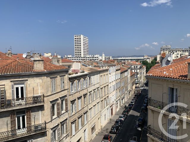 Appartement T2 à louer - 2 pièces - 33.48 m2 - MARSEILLE - 13007 - PROVENCE-ALPES-COTE-D-AZUR - Century 21 Alphée Sga