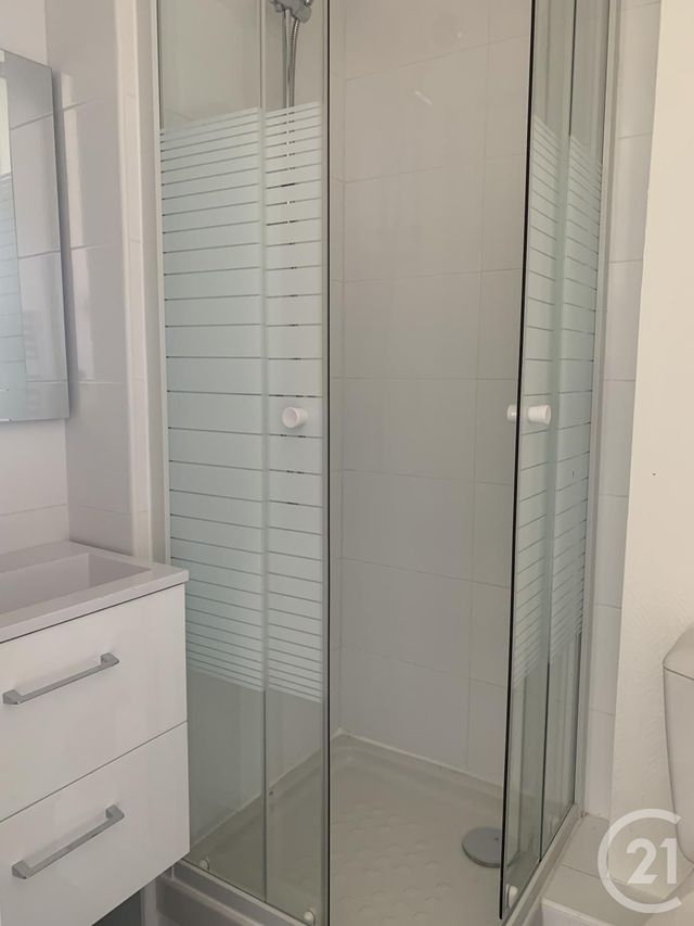 Appartement T2 à louer - 2 pièces - 33.48 m2 - MARSEILLE - 13007 - PROVENCE-ALPES-COTE-D-AZUR - Century 21 Alphée Sga