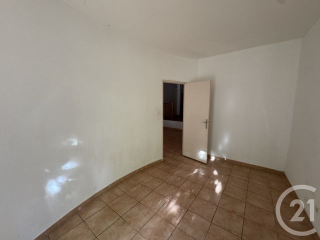 Appartement T3 à louer - 3 pièces - 82.4 m2 - MARSEILLE - 13008 - PROVENCE-ALPES-COTE-D-AZUR - Century 21 Alphée Sga