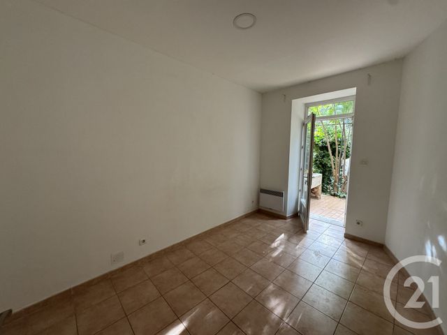 Appartement T3 à louer - 3 pièces - 82.4 m2 - MARSEILLE - 13008 - PROVENCE-ALPES-COTE-D-AZUR - Century 21 Alphée Sga
