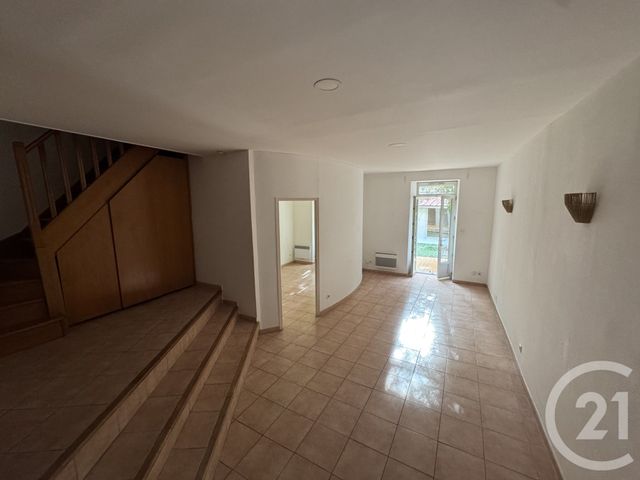 Appartement T3 à louer - 3 pièces - 82.4 m2 - MARSEILLE - 13008 - PROVENCE-ALPES-COTE-D-AZUR - Century 21 Alphée Sga