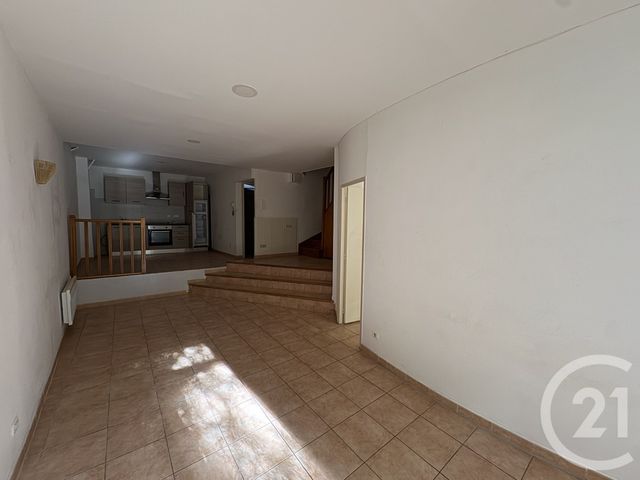 Appartement T3 à louer - 3 pièces - 82.4 m2 - MARSEILLE - 13008 - PROVENCE-ALPES-COTE-D-AZUR - Century 21 Alphée Sga
