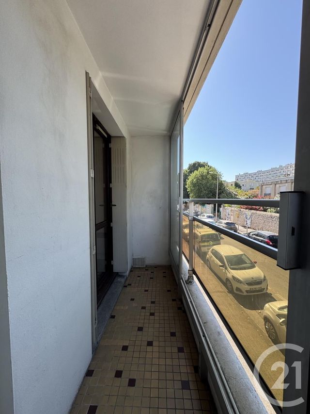 Appartement T2 à louer - 2 pièces - 29.26 m2 - MARSEILLE - 13010 - PROVENCE-ALPES-COTE-D-AZUR - Century 21 Alphée Sga