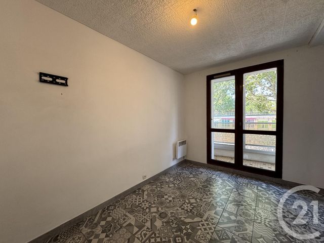 Appartement T2 à louer - 2 pièces - 29.26 m2 - MARSEILLE - 13010 - PROVENCE-ALPES-COTE-D-AZUR - Century 21 Alphée Sga