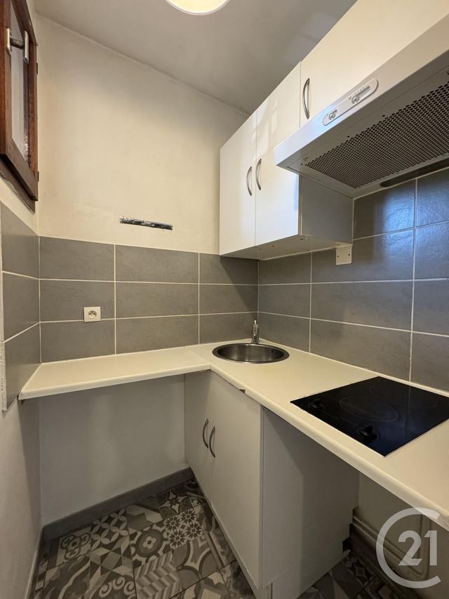 Appartement T2 à louer - 2 pièces - 29.26 m2 - MARSEILLE - 13010 - PROVENCE-ALPES-COTE-D-AZUR - Century 21 Alphée Sga