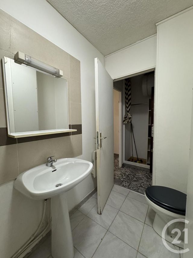 Appartement T2 à louer - 2 pièces - 29.26 m2 - MARSEILLE - 13010 - PROVENCE-ALPES-COTE-D-AZUR - Century 21 Alphée Sga