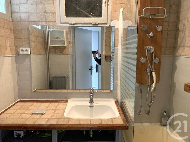 Appartement T3 à vendre - 3 pièces - 57.75 m2 - MARSEILLE - 13012 - PROVENCE-ALPES-COTE-D-AZUR - Century 21 Alphée Sga