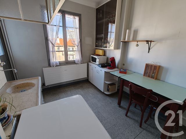 Appartement T3 à vendre - 3 pièces - 62.33 m2 - MARSEILLE - 13005 - PROVENCE-ALPES-COTE-D-AZUR - Century 21 Alphée Sga