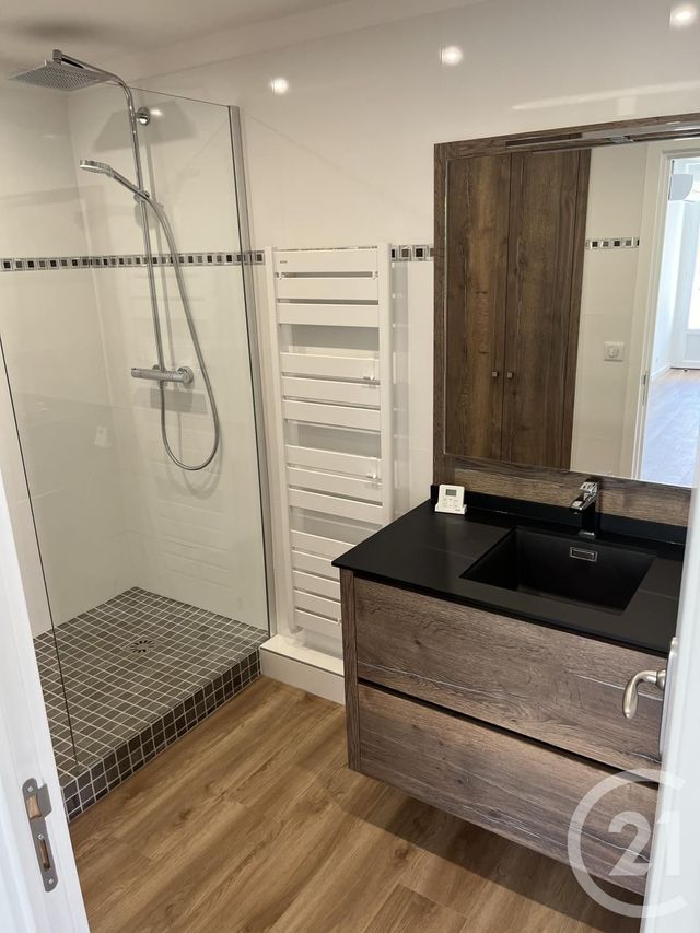 Appartement T3 à louer - 3 pièces - 56.23 m2 - MARSEILLE - 13012 - PROVENCE-ALPES-COTE-D-AZUR - Century 21 Alphée Sga