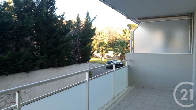 Appartement T2 à louer - 2 pièces - 32.76 m2 - MARSEILLE - 13010 - PROVENCE-ALPES-COTE-D-AZUR - Century 21 Alphée Sga