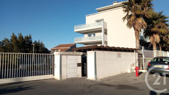 Appartement T2 à louer - 2 pièces - 32.76 m2 - MARSEILLE - 13010 - PROVENCE-ALPES-COTE-D-AZUR - Century 21 Alphée Sga