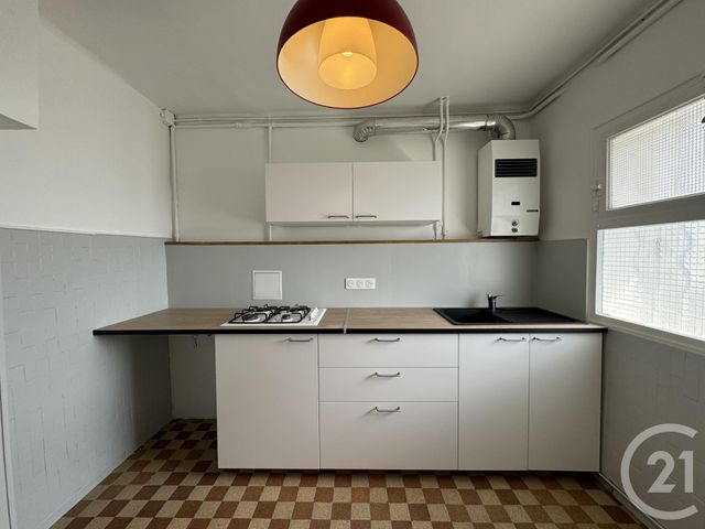 Appartement T2 à louer - 2 pièces - 43.08 m2 - MARSEILLE - 13004 - PROVENCE-ALPES-COTE-D-AZUR - Century 21 Alphée Sga