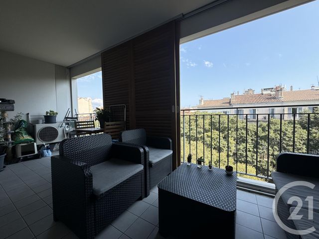 Appartement T3 à louer - 3 pièces - 72.39 m2 - MARSEILLE - 13005 - PROVENCE-ALPES-COTE-D-AZUR - Century 21 Alphée Sga