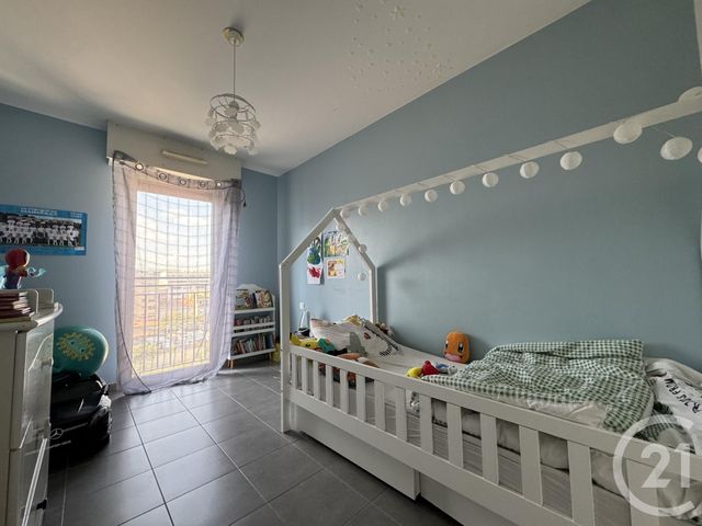 Appartement T3 à louer - 3 pièces - 72.39 m2 - MARSEILLE - 13005 - PROVENCE-ALPES-COTE-D-AZUR - Century 21 Alphée Sga