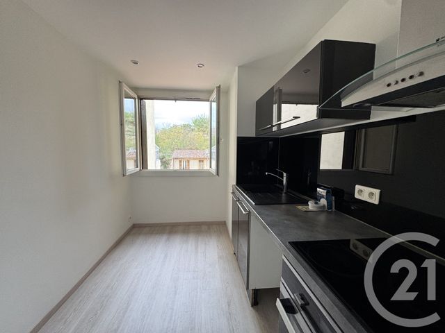Appartement T2 à louer - 2 pièces - 40.03 m2 - MARSEILLE - 13003 - PROVENCE-ALPES-COTE-D-AZUR - Century 21 Alphée Sga