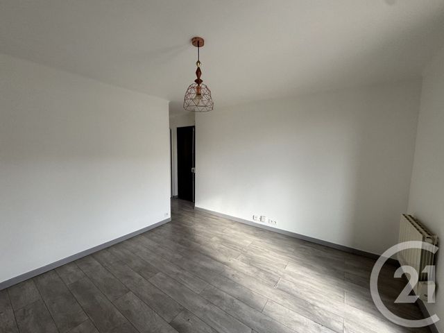 Appartement T2 à louer - 2 pièces - 40.03 m2 - MARSEILLE - 13003 - PROVENCE-ALPES-COTE-D-AZUR - Century 21 Alphée Sga