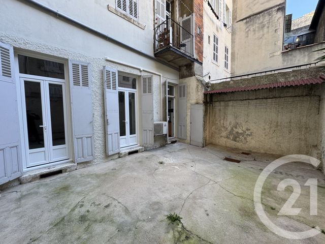 Appartement à louer - 2 pièces - 58.5 m2 - MARSEILLE - 13005 - PROVENCE-ALPES-COTE-D-AZUR - Century 21 Alphée Sga