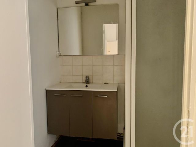 Appartement T3 à louer - 3 pièces - 68.88 m2 - MARSEILLE - 13004 - PROVENCE-ALPES-COTE-D-AZUR - Century 21 Alphée Sga