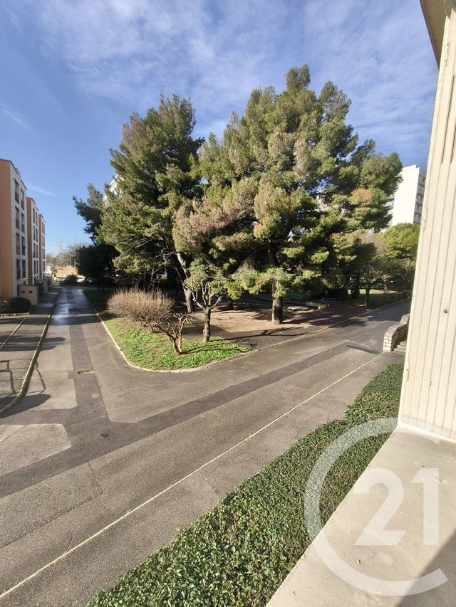 Appartement F4 à vendre - 4 pièces - 58.84 m2 - MARSEILLE - 13013 - PROVENCE-ALPES-COTE-D-AZUR - Century 21 Alphée Sga