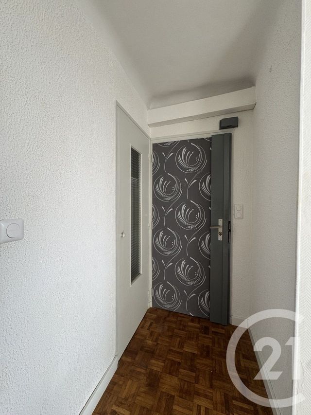 Appartement T3 à louer - 3 pièces - 54.76 m2 - MARSEILLE - 13012 - PROVENCE-ALPES-COTE-D-AZUR - Century 21 Alphée Sga