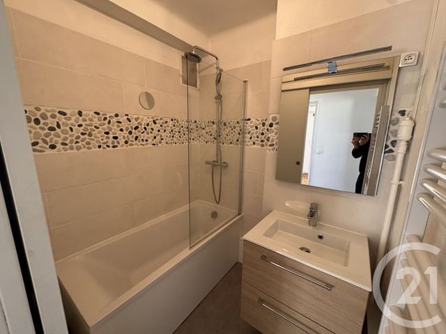 Appartement T3 à louer - 3 pièces - 54.76 m2 - MARSEILLE - 13012 - PROVENCE-ALPES-COTE-D-AZUR - Century 21 Alphée Sga