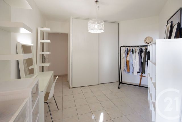 Appartement T3 à vendre - 3 pièces - 56.24 m2 - MARSEILLE - 13004 - PROVENCE-ALPES-COTE-D-AZUR - Century 21 Alphée Sga