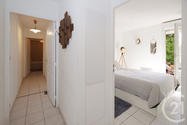 Appartement T3 à vendre - 3 pièces - 56.24 m2 - MARSEILLE - 13004 - PROVENCE-ALPES-COTE-D-AZUR - Century 21 Alphée Sga