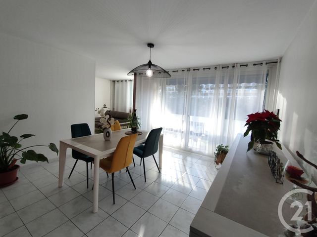 Appartement F7 à vendre - 7 pièces - 135.23 m2 - MARSEILLE - 13012 - PROVENCE-ALPES-COTE-D-AZUR - Century 21 Alphée Sga