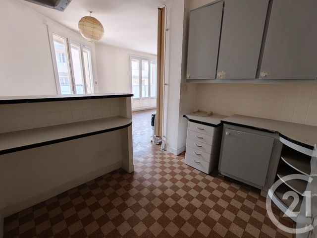 Appartement Studio à vendre - 1 pièce - 37.02 m2 - MARSEILLE - 13007 - PROVENCE-ALPES-COTE-D-AZUR - Century 21 Alphée Sga