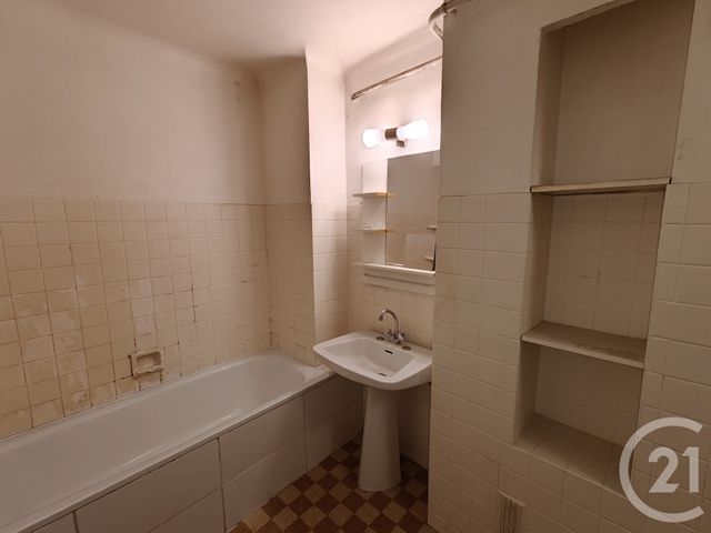 Appartement Studio à vendre - 1 pièce - 37.02 m2 - MARSEILLE - 13007 - PROVENCE-ALPES-COTE-D-AZUR - Century 21 Alphée Sga