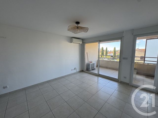 Appartement T2 à louer - 2 pièces - 59.52 m2 - MARSEILLE - 13012 - PROVENCE-ALPES-COTE-D-AZUR - Century 21 Alphée Sga