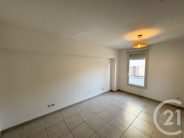 Appartement T2 à louer - 2 pièces - 59.52 m2 - MARSEILLE - 13012 - PROVENCE-ALPES-COTE-D-AZUR - Century 21 Alphée Sga