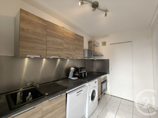 Appartement F3 à vendre - 4 pièces - 70.0 m2 - MARSEILLE - 13012 - PROVENCE-ALPES-COTE-D-AZUR - Century 21 Alphée Sga