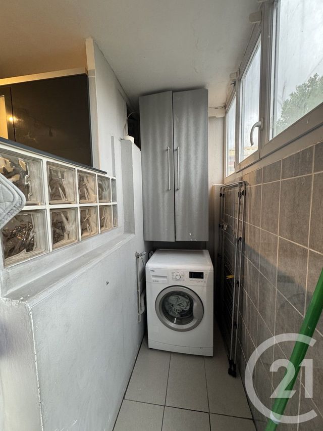 Appartement T3 à louer - 3 pièces - 57.25 m2 - MARSEILLE - 13011 - PROVENCE-ALPES-COTE-D-AZUR - Century 21 Alphée Sga