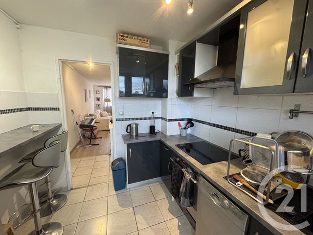 Appartement T3 à louer - 3 pièces - 57.25 m2 - MARSEILLE - 13011 - PROVENCE-ALPES-COTE-D-AZUR - Century 21 Alphée Sga