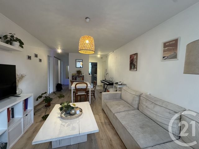 Appartement T3 à louer - 3 pièces - 57.25 m2 - MARSEILLE - 13011 - PROVENCE-ALPES-COTE-D-AZUR - Century 21 Alphée Sga