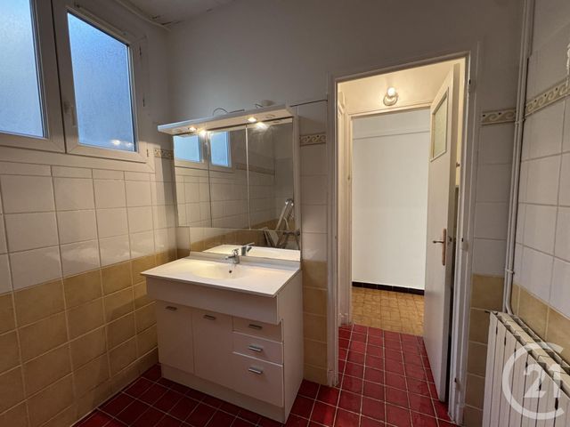 Appartement T3 à louer - 3 pièces - 74.55 m2 - MARSEILLE - 13011 - PROVENCE-ALPES-COTE-D-AZUR - Century 21 Alphée Sga