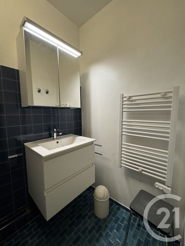 Appartement Studio à louer - 1 pièce - 16.07 m2 - MARSEILLE - 13004 - PROVENCE-ALPES-COTE-D-AZUR - Century 21 Alphée Sga