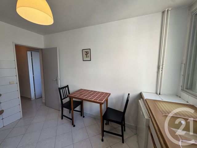 Appartement T2 à louer - 2 pièces - 54.54 m2 - MARSEILLE - 13010 - PROVENCE-ALPES-COTE-D-AZUR - Century 21 Alphée Sga
