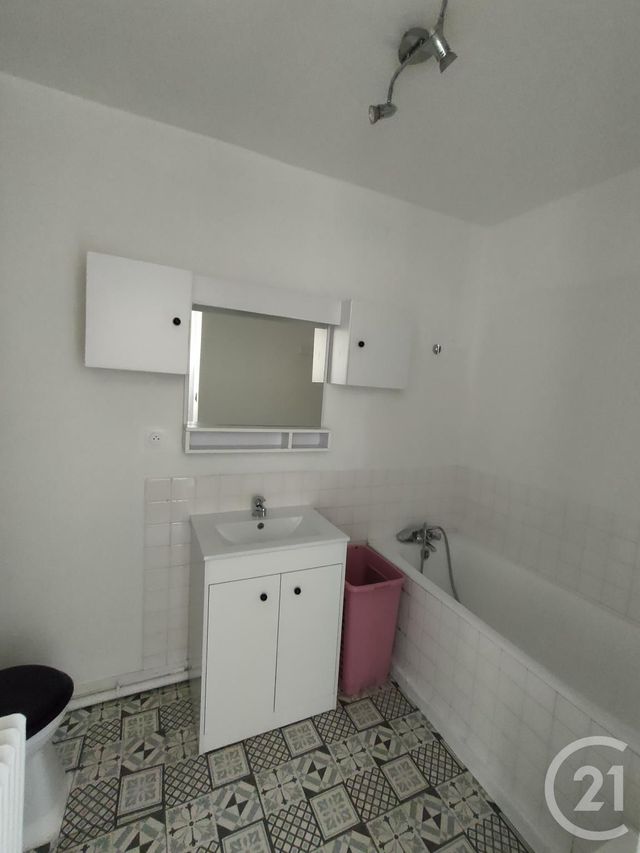 Appartement F1 à vendre - 1 pièce - 30.41 m2 - MARSEILLE - 13012 - PROVENCE-ALPES-COTE-D-AZUR - Century 21 Alphée Sga