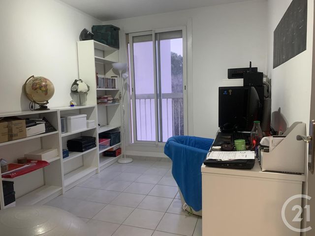 Appartement T4 à louer - 4 pièces - 78.7 m2 - MARSEILLE - 13012 - PROVENCE-ALPES-COTE-D-AZUR - Century 21 Alphée Sga