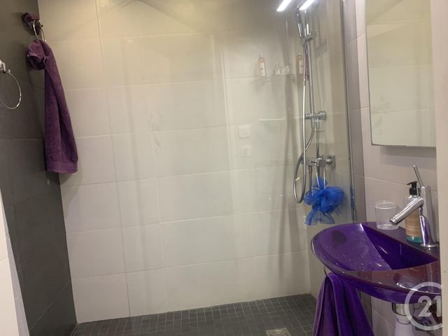 Appartement T4 à louer - 4 pièces - 78.7 m2 - MARSEILLE - 13012 - PROVENCE-ALPES-COTE-D-AZUR - Century 21 Alphée Sga