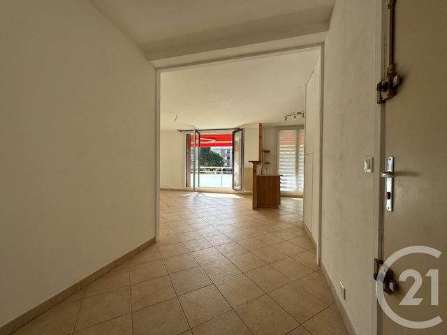 Appartement T2 à louer - 2 pièces - 55.69 m2 - MARSEILLE - 13012 - PROVENCE-ALPES-COTE-D-AZUR - Century 21 Alphée Sga