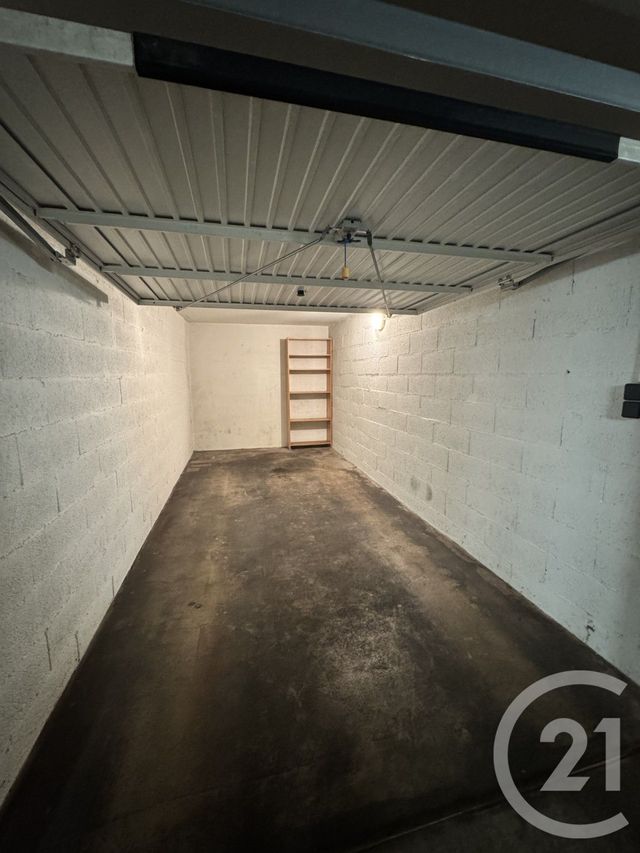 parking à louer - 12.0 m2 - MARSEILLE - 13004 - PROVENCE-ALPES-COTE-D-AZUR - Century 21 Alphée Sga