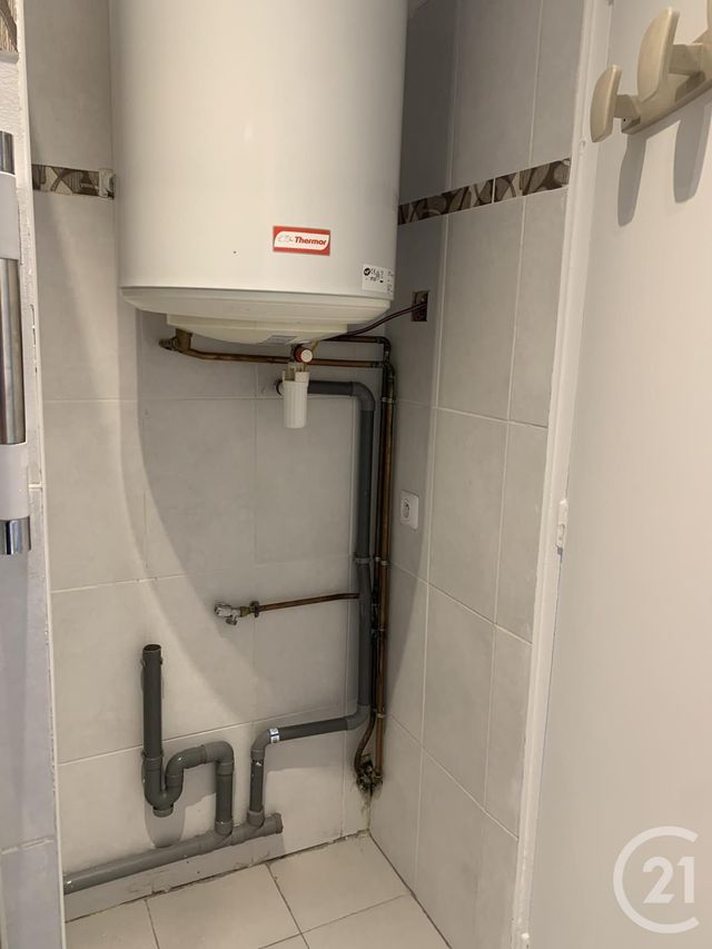 Appartement F3 à louer - 3 pièces - 57.51 m2 - MARSEILLE - 13012 - PROVENCE-ALPES-COTE-D-AZUR - Century 21 Alphée Sga