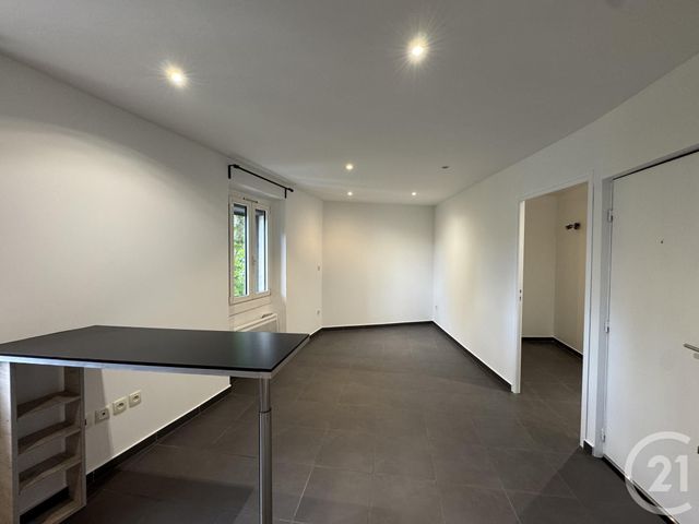 Appartement T1 à louer - 1 pièce - 23.68 m2 - MARSEILLE - 13011 - PROVENCE-ALPES-COTE-D-AZUR - Century 21 Alphée Sga