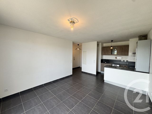 Appartement T3 à louer - 3 pièces - 57.36 m2 - MARSEILLE - 13012 - PROVENCE-ALPES-COTE-D-AZUR - Century 21 Alphée Sga