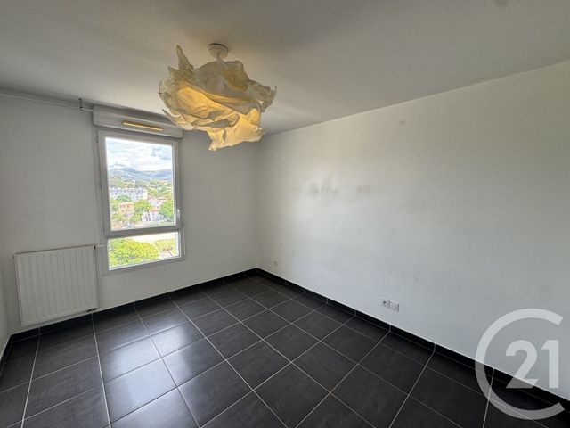 Appartement T3 à louer - 3 pièces - 57.36 m2 - MARSEILLE - 13012 - PROVENCE-ALPES-COTE-D-AZUR - Century 21 Alphée Sga