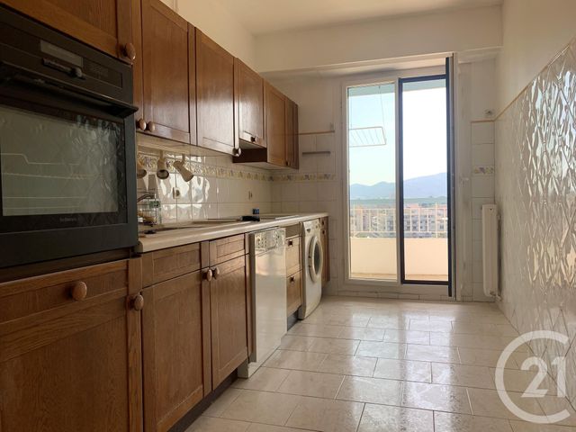 Appartement T4 à louer - 4 pièces - 84.67 m2 - MARSEILLE - 13004 - PROVENCE-ALPES-COTE-D-AZUR - Century 21 Alphée Sga