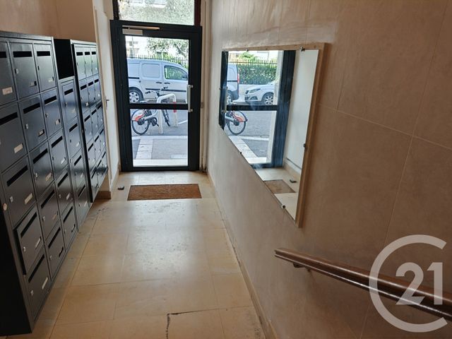 Appartement Studio à vendre - 1 pièce - 37.02 m2 - MARSEILLE - 13007 - PROVENCE-ALPES-COTE-D-AZUR - Century 21 Alphée Sga